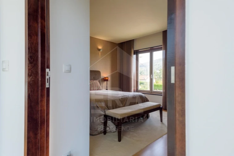 Moradia T3 para Venda em Vila Cova e Feitos Foto 22