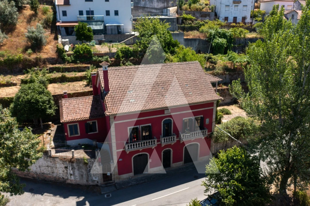 Moradia T7 para Venda em Vila Cova de Alva e Anseriz Foto 2