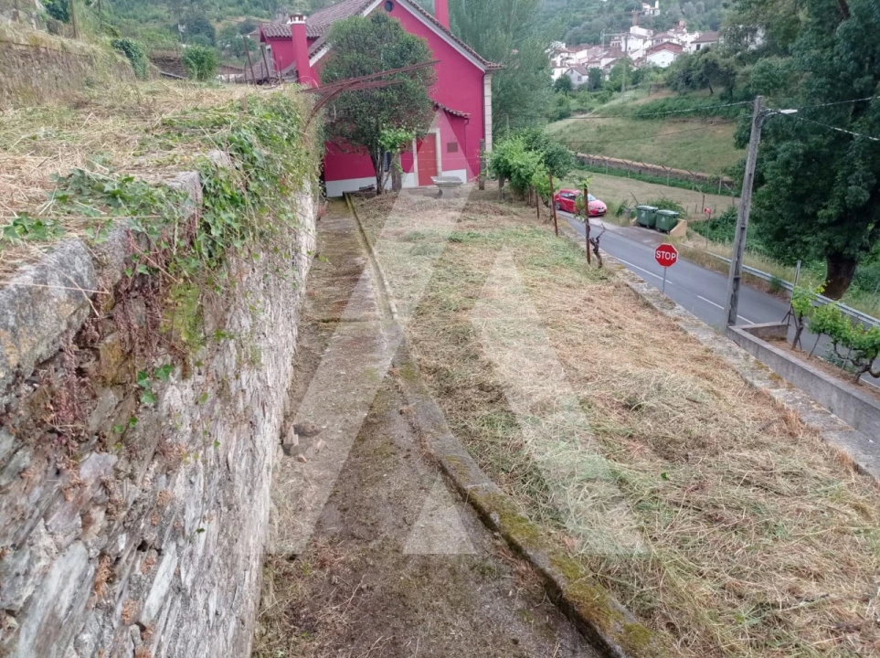 Moradia T7 para Venda em Vila Cova de Alva e Anseriz Foto 9