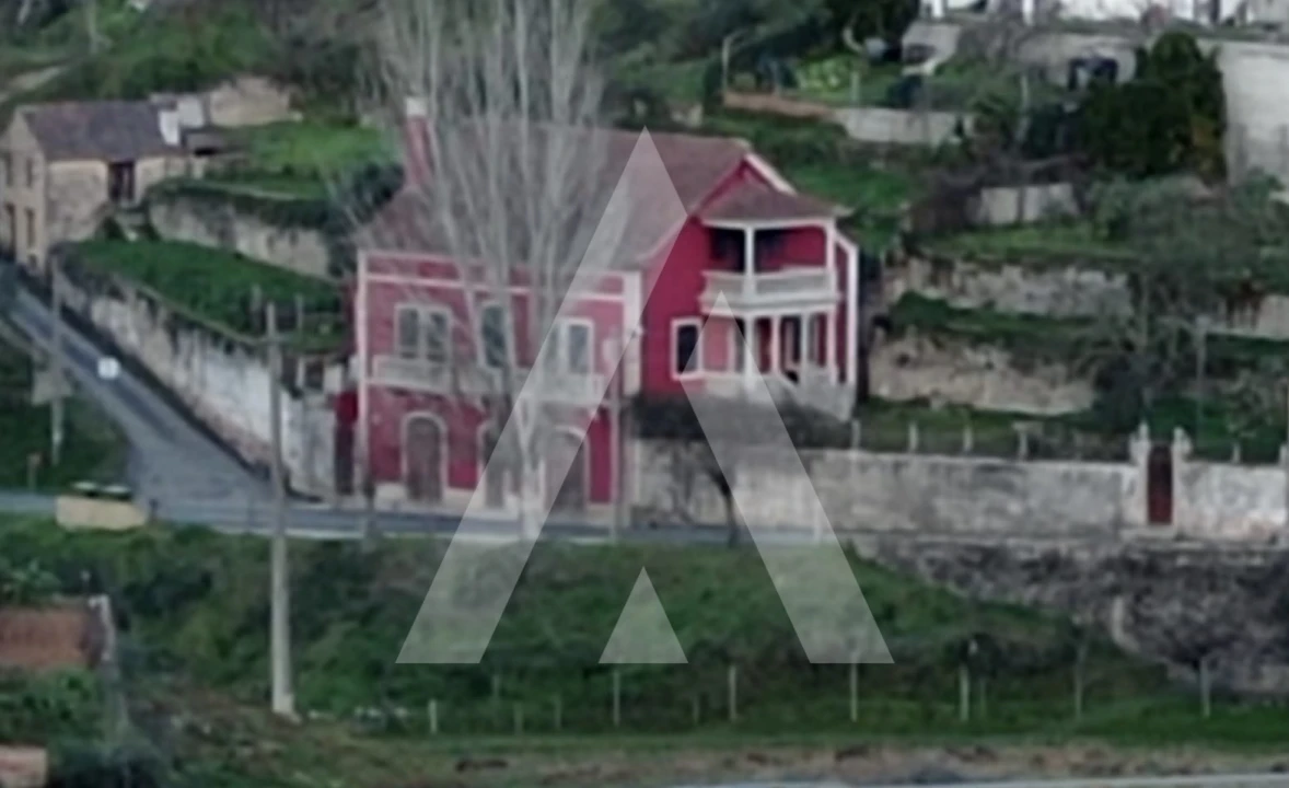 Moradia T7 para Venda em Vila Cova de Alva e Anseriz Foto 1