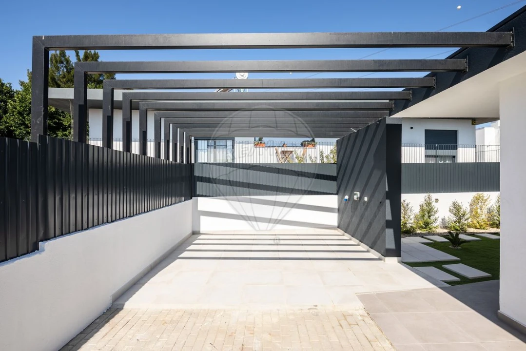 Moradia T3 para Venda em Cardosas Foto 15