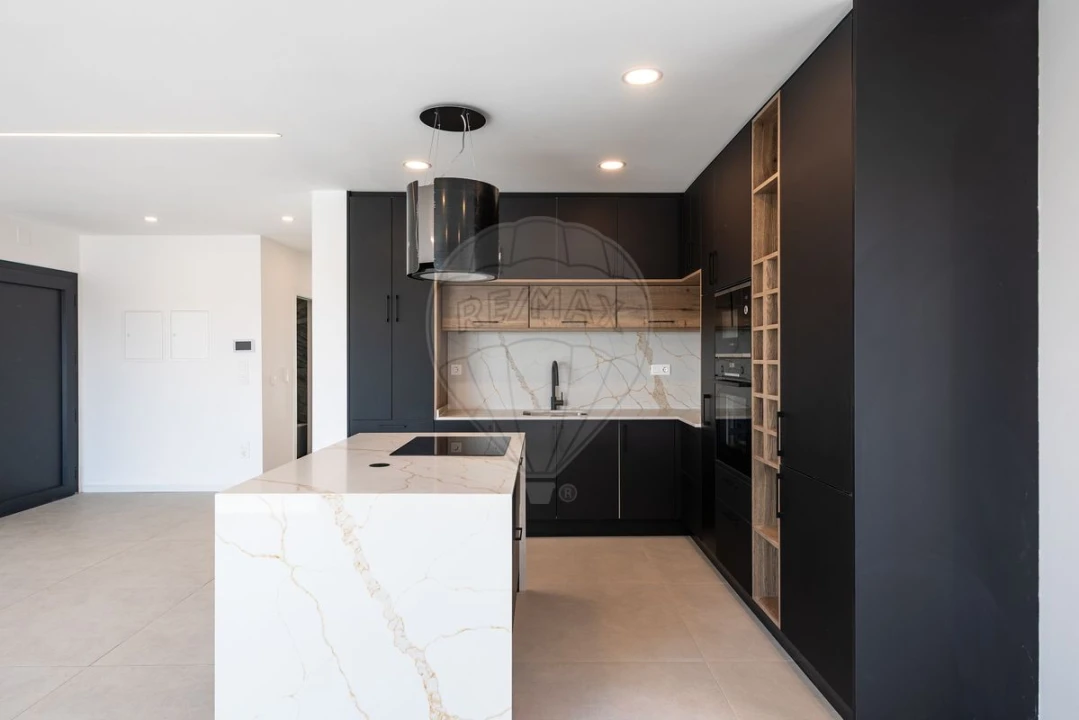 Moradia T3 para Venda em Cardosas Foto 28