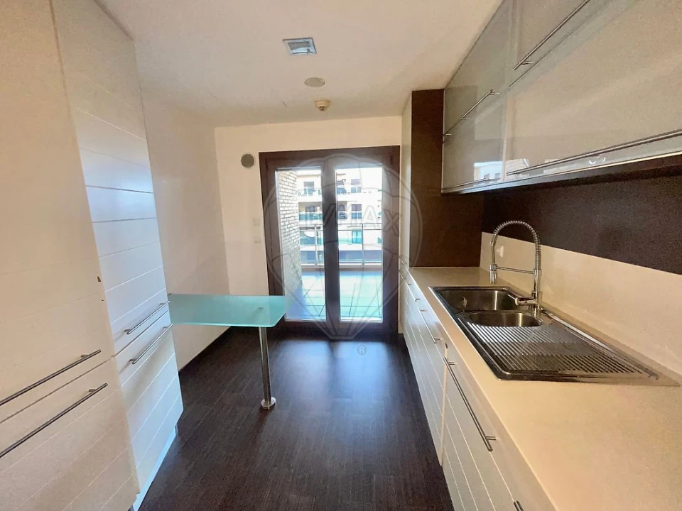 Apartamento T3 para Arrendamento em Sacavém e Prior Velho Foto 6