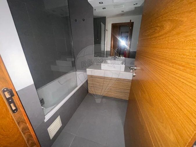 Apartamento T3 para Arrendamento em Sacavém e Prior Velho Foto 20