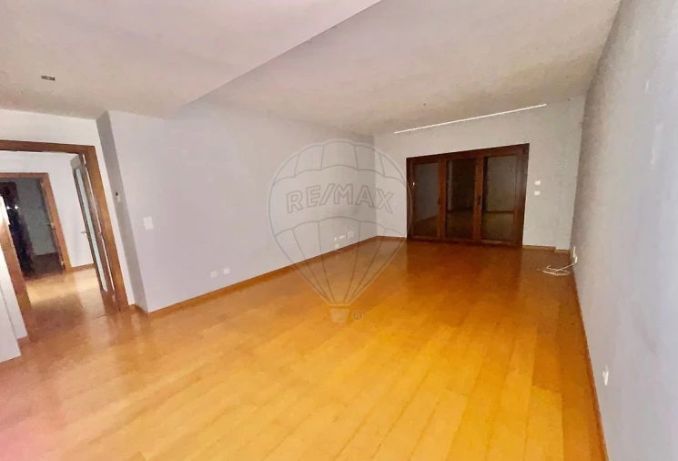 Apartamento T3 para Arrendamento em Sacavém e Prior Velho Foto 9