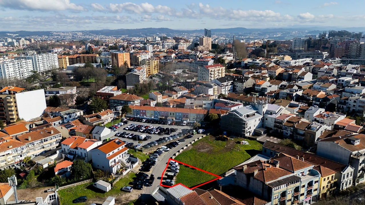 Terreno para Venda em Paranhos Foto 4