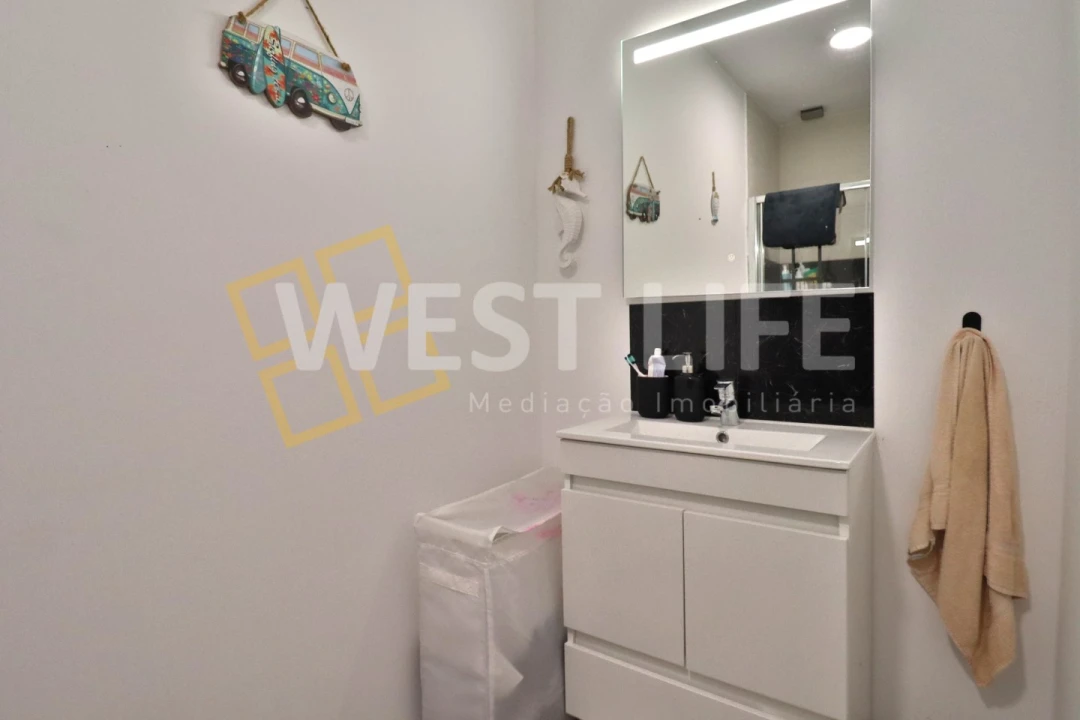 Moradia T3 para Venda em Ventosa Foto 24