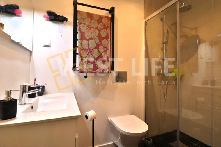 Moradia T3 para Venda em Ventosa Foto 16