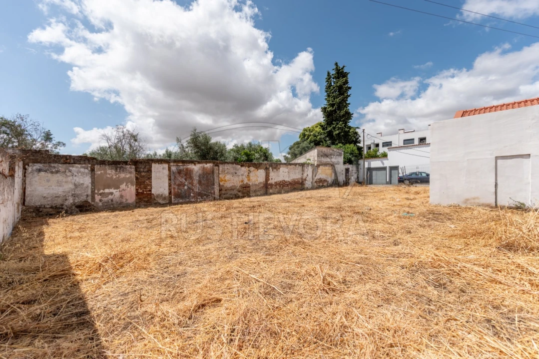 Terreno para Venda em Bacelo e Senhora da Saúde Foto 4