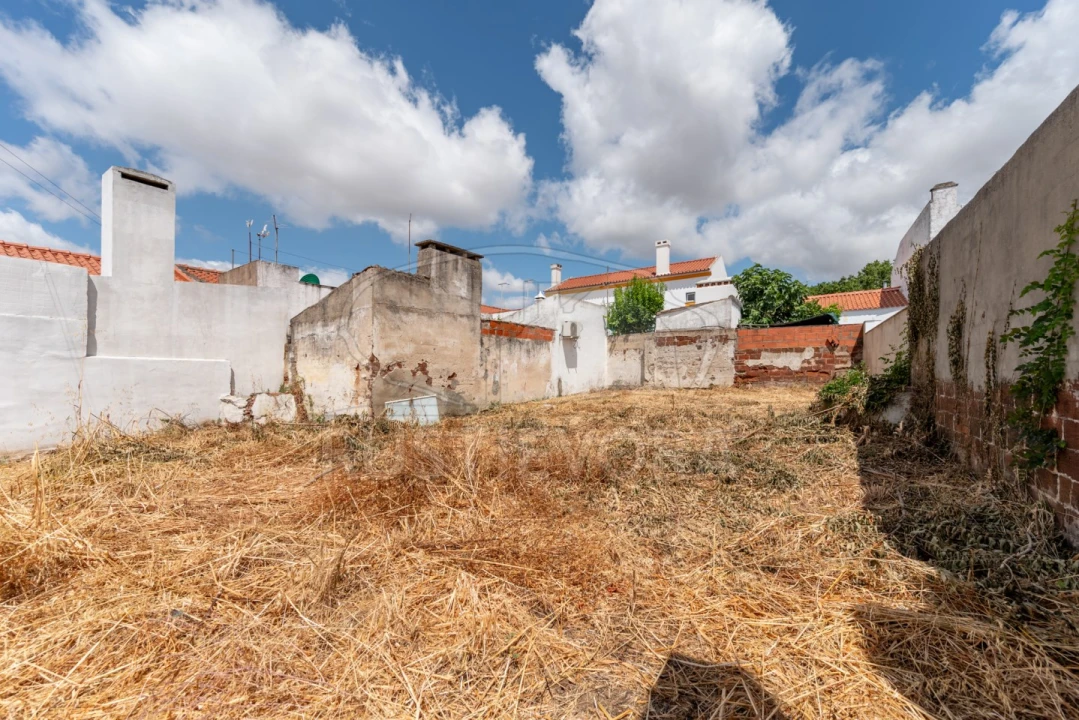 Terreno para Venda em Bacelo e Senhora da Saúde Foto 5