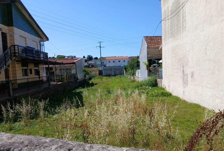 Terreno para Venda em Ermesinde Foto 3