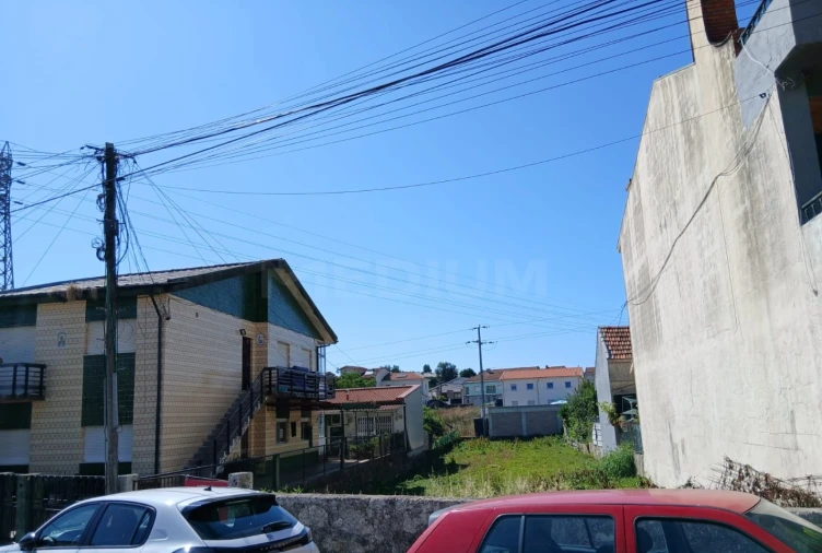 Terreno para Venda em Ermesinde Foto 5