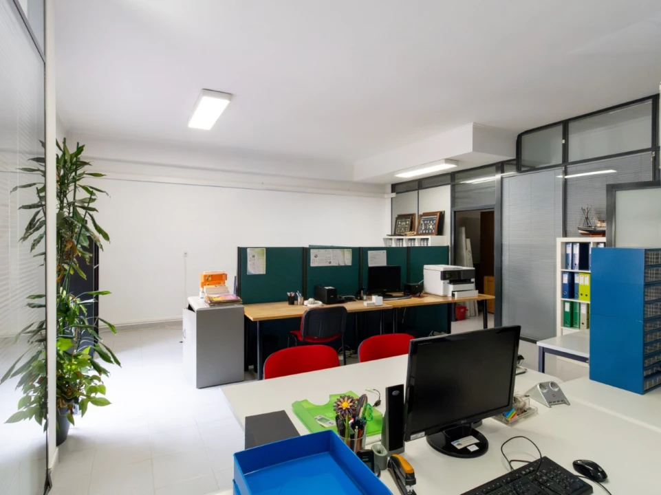 Loja para Venda em Alfragide Foto 1