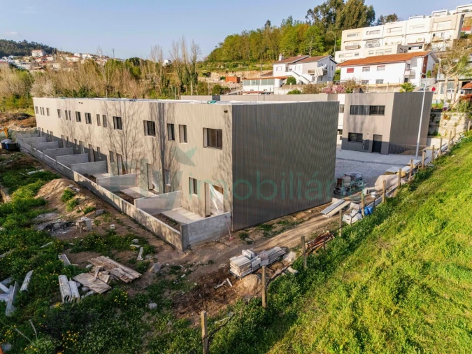 Apartamento T1 para Venda em Infias Foto 2