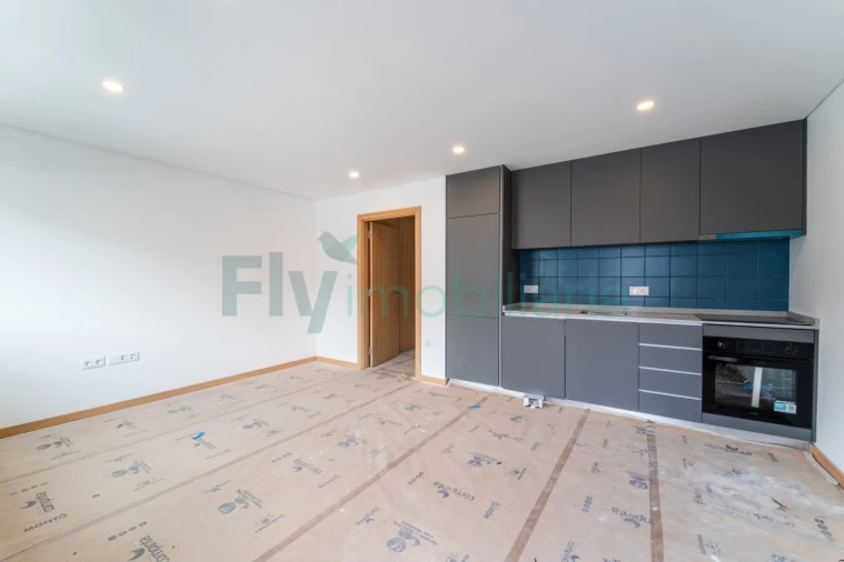 Apartamento T1 para Venda em Infias Foto 4