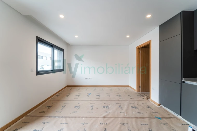 Apartamento T1 para Venda em Infias Foto 8