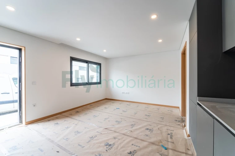 Apartamento T1 para Venda em Infias Foto 9