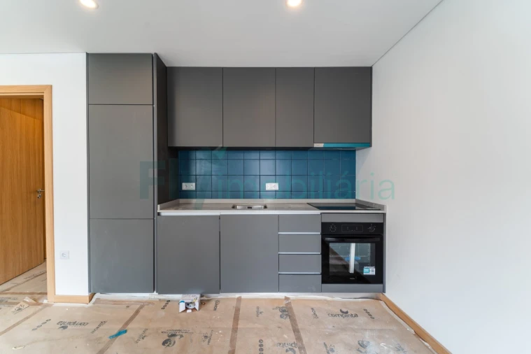 Apartamento T1 para Venda em Infias Foto 12