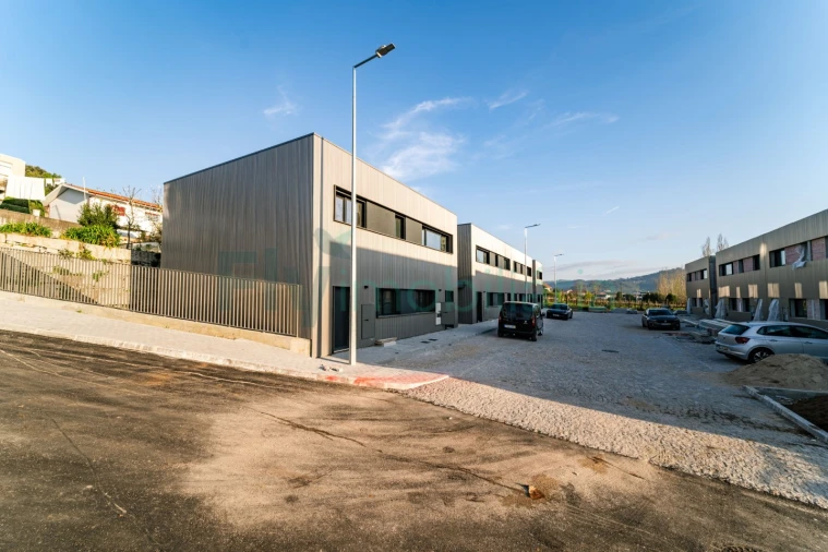 Apartamento T1 para Venda em Infias