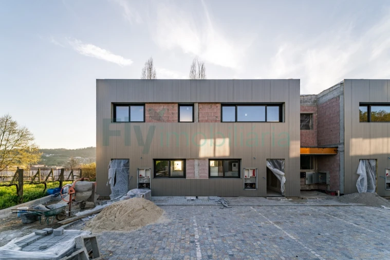 Apartamento T1 para Venda em Infias Foto 37