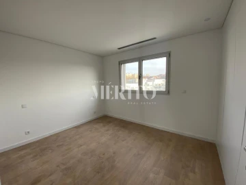 Apartamento T2 para Venda em São Vicente (Braga)