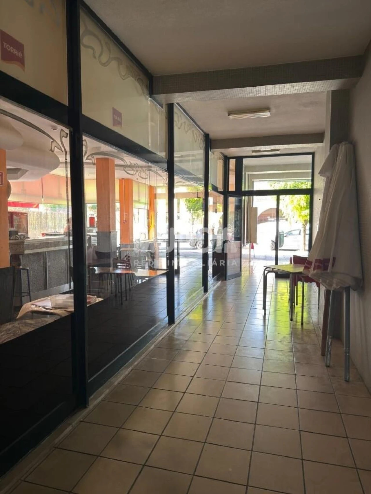 Loja para Venda em Santa Maria da Feira, Travanca, Sanfins e Espargo Foto 5