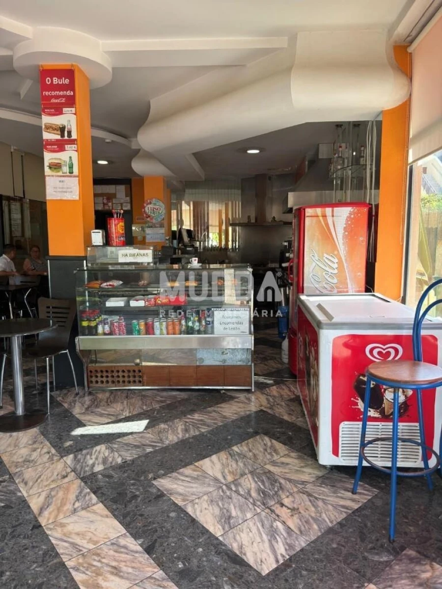 Loja para Venda em Santa Maria da Feira, Travanca, Sanfins e Espargo Foto 2