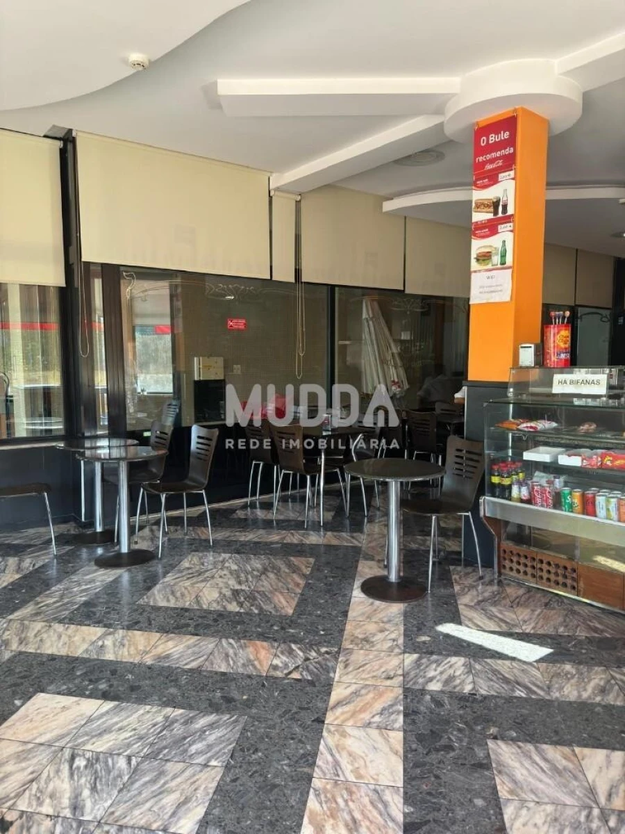 Loja para Venda em Santa Maria da Feira, Travanca, Sanfins e Espargo