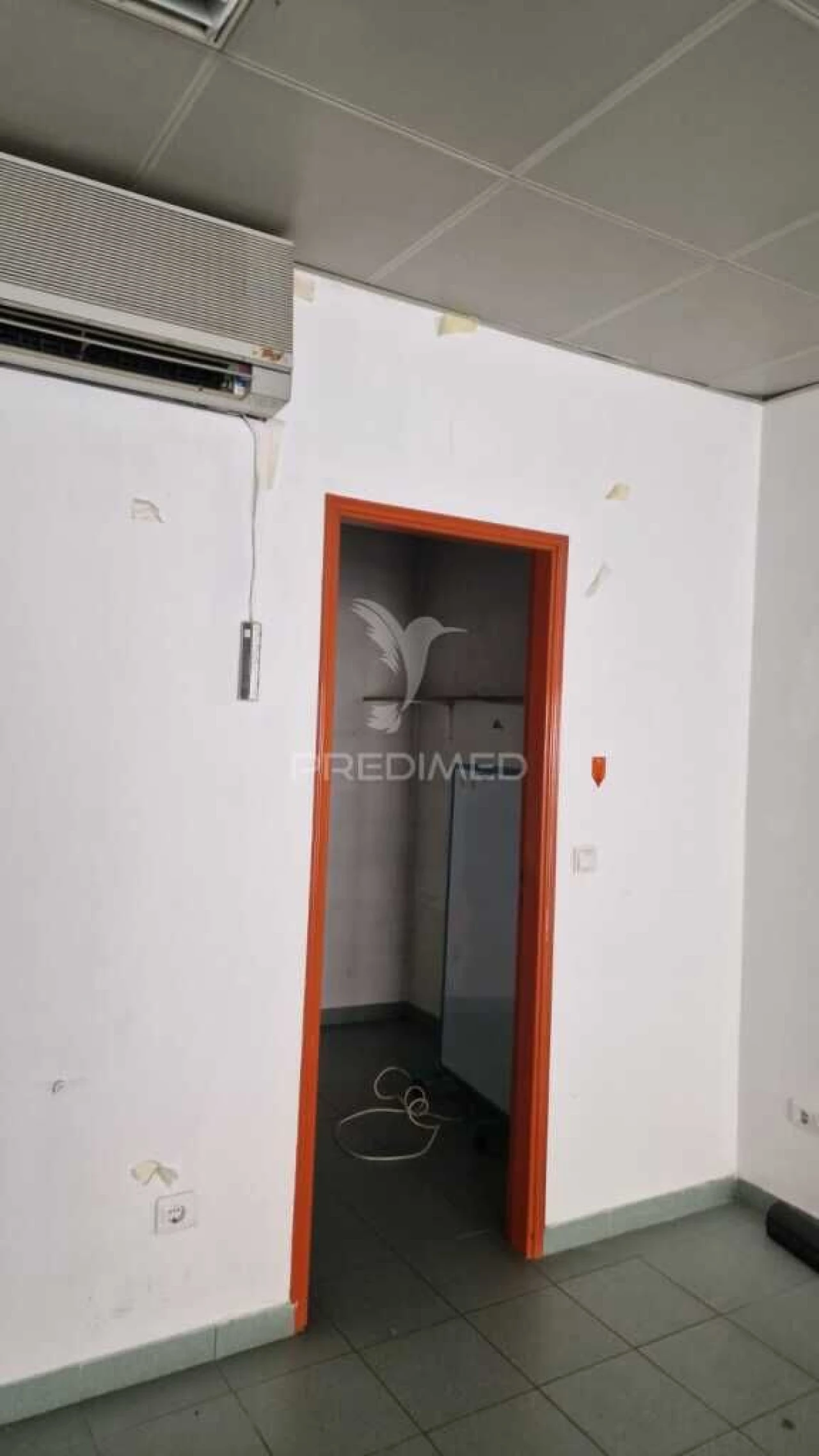 Loja para Arrendamento em Aljubarrota Foto 11