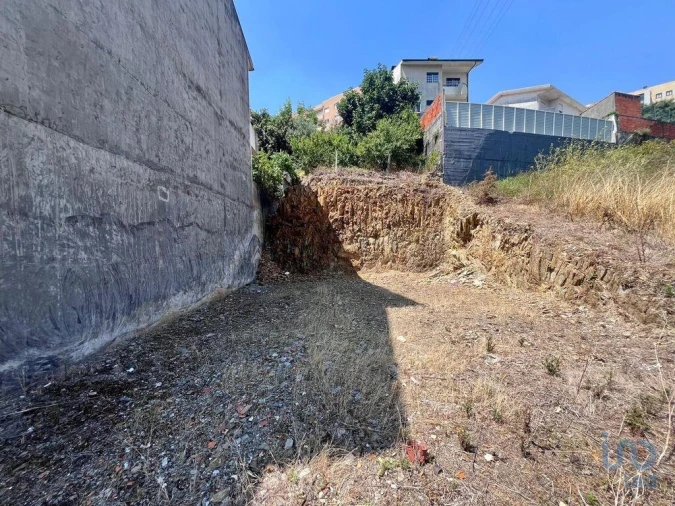 Terreno para Venda em Fânzeres e São Pedro da Cova Foto 2