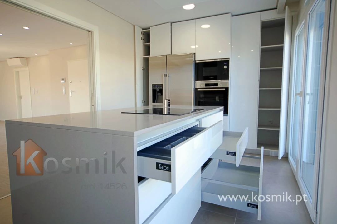 Apartamento T3 para Arrendamento em Póvoa de Santo Adrião e Olival Basto Foto 5