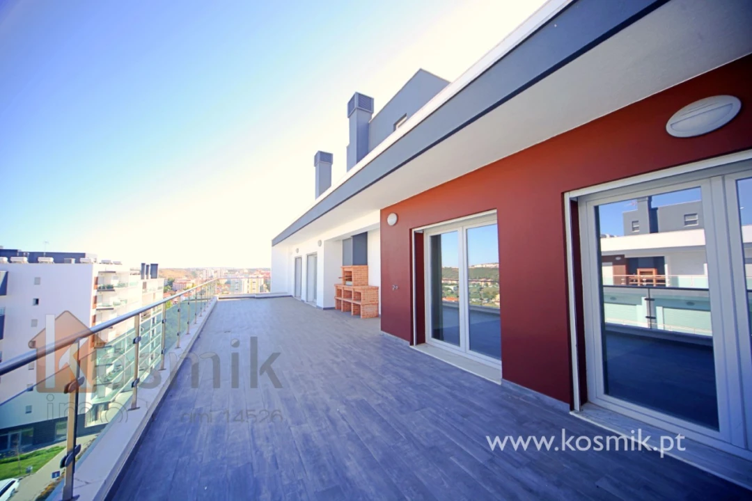 Apartamento T3 para Arrendamento em Póvoa de Santo Adrião e Olival Basto Foto 6