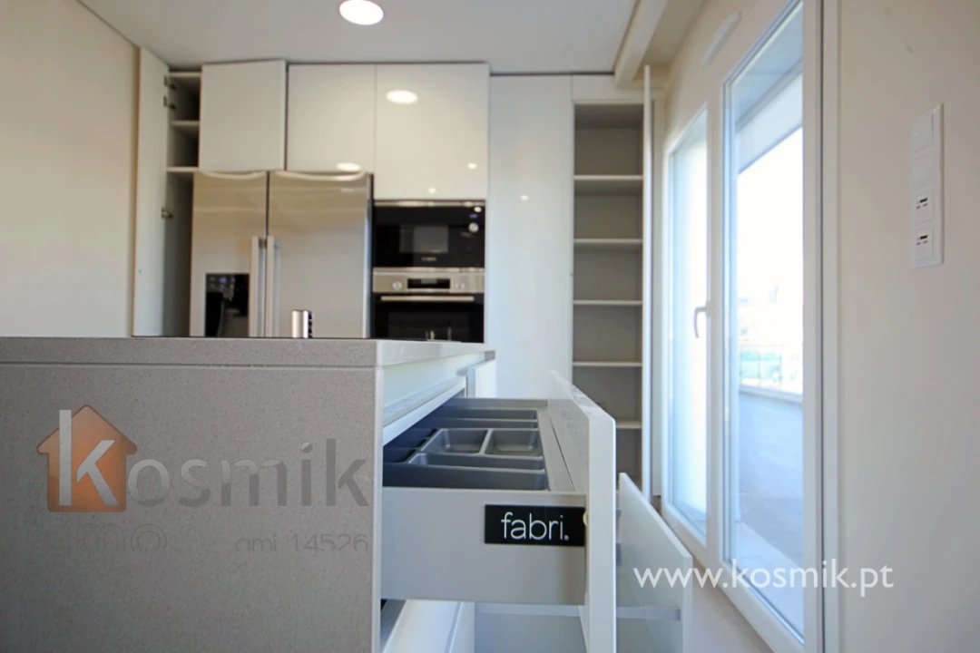 Apartamento T3 para Arrendamento em Póvoa de Santo Adrião e Olival Basto Foto 25