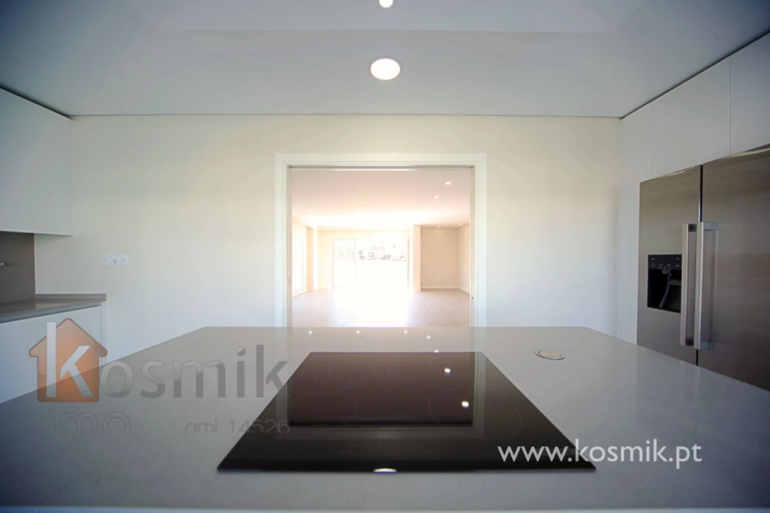 Apartamento T3 para Arrendamento em Póvoa de Santo Adrião e Olival Basto Foto 31