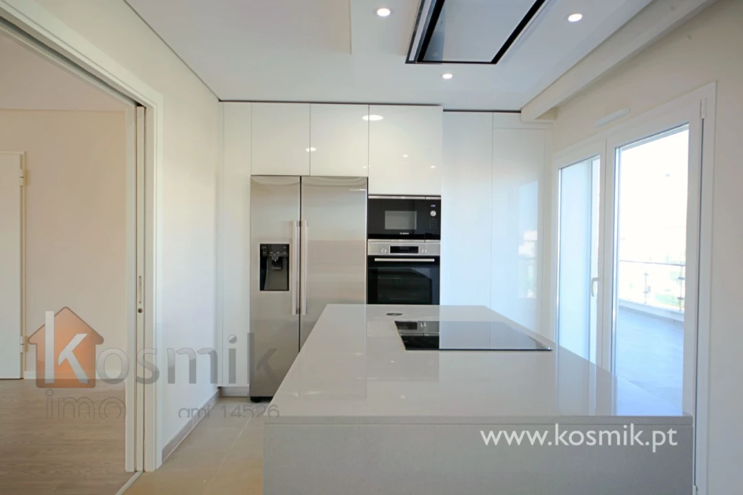 Apartamento T3 para Arrendamento em Póvoa de Santo Adrião e Olival Basto Foto 1