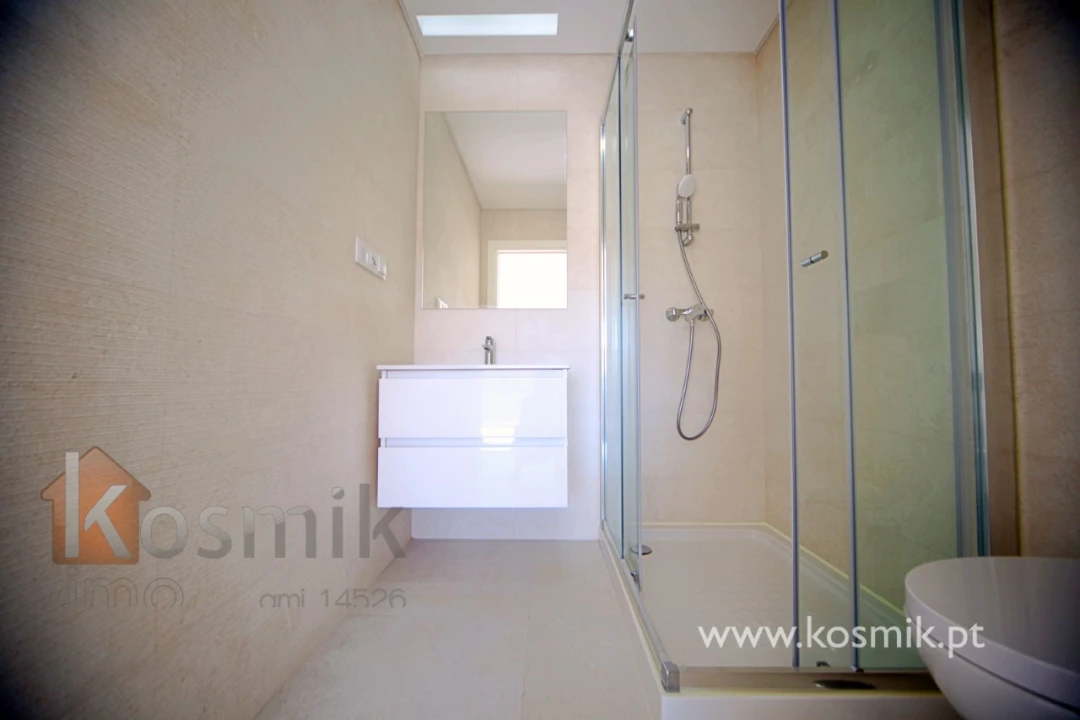 Apartamento T3 para Arrendamento em Póvoa de Santo Adrião e Olival Basto Foto 46