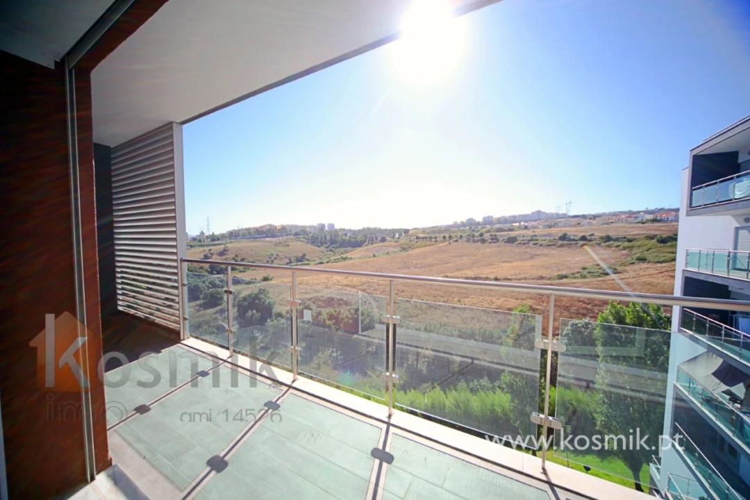 Apartamento T3 para Arrendamento em Póvoa de Santo Adrião e Olival Basto Foto 48