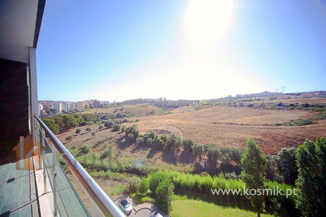 Apartamento T3 para Arrendamento em Póvoa de Santo Adrião e Olival Basto Foto 50