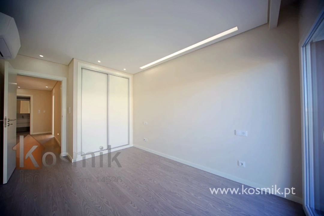 Apartamento T3 para Arrendamento em Póvoa de Santo Adrião e Olival Basto Foto 62