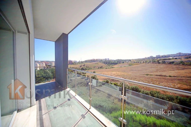 Apartamento T3 para Arrendamento em Póvoa de Santo Adrião e Olival Basto Foto 17