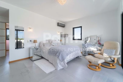 Moradia T4 para Venda em Ferragudo