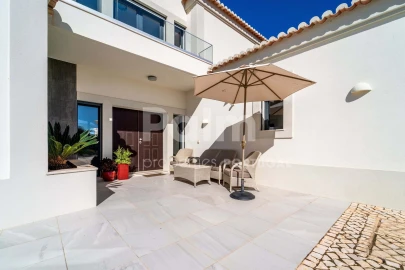 Moradia T4 para Venda em Ferragudo