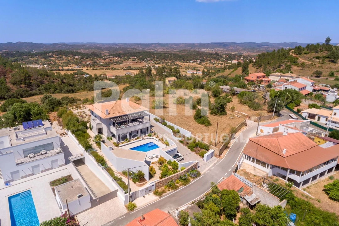 Moradia T3 para Venda em Armação de Pera Foto 87