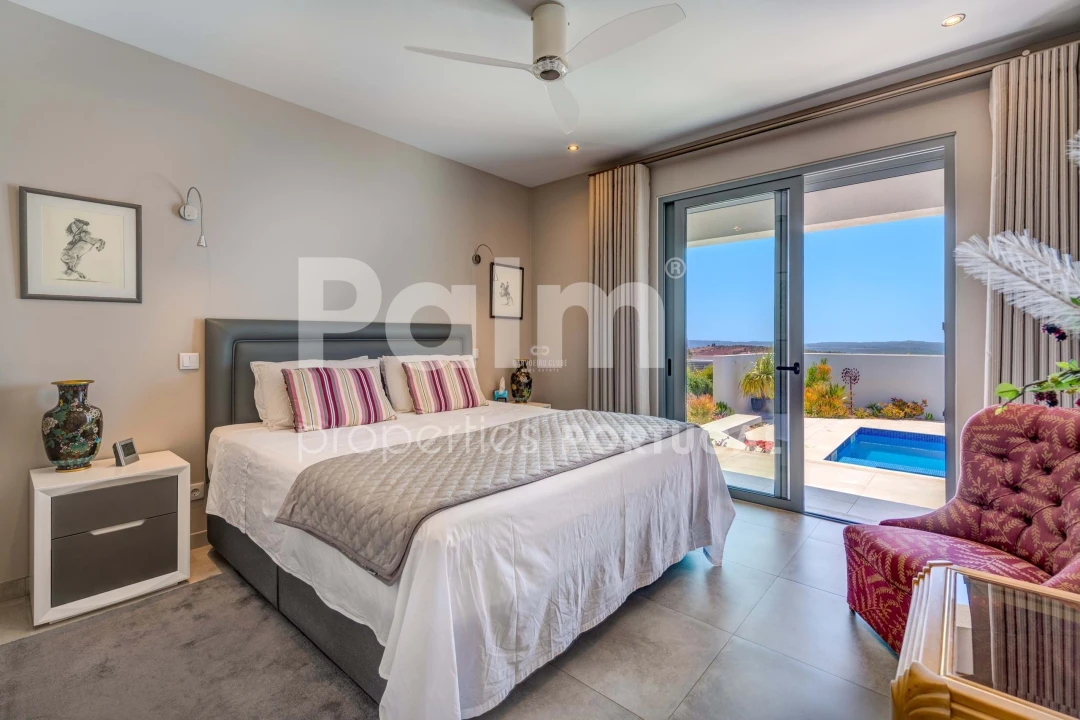 Moradia T3 para Venda em Armação de Pera Foto 21