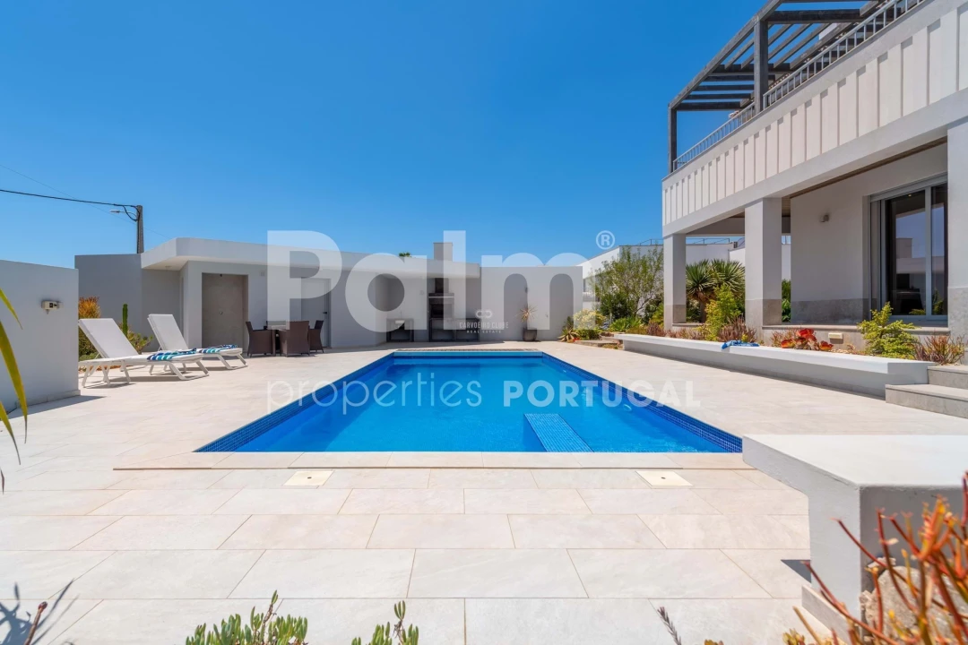 Moradia T3 para Venda em Armação de Pera Foto 70