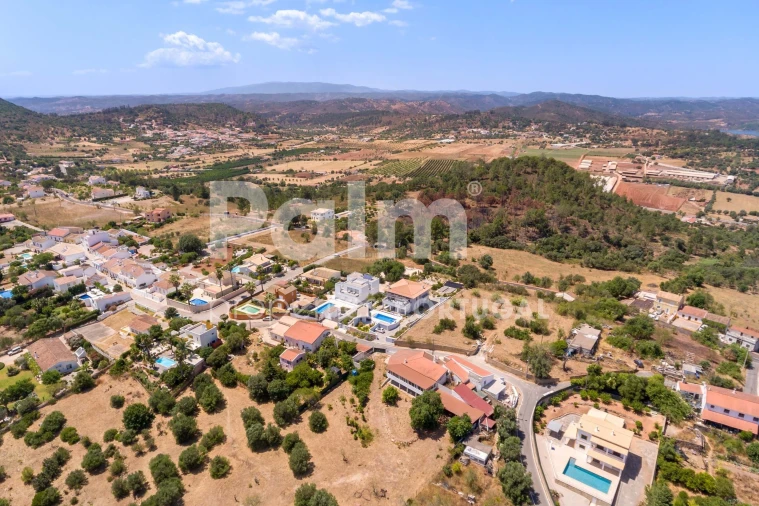 Moradia T3 para Venda em Armação de Pera Foto 90