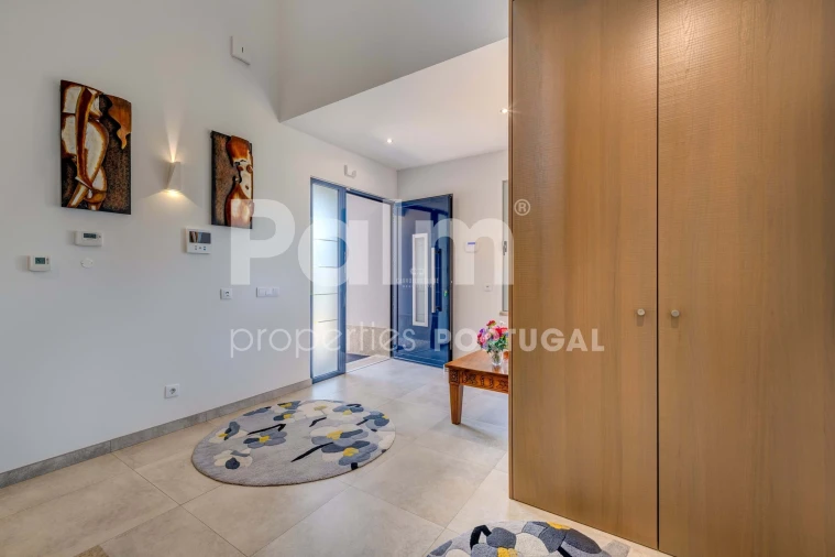 Moradia T3 para Venda em Armação de Pera Foto 5