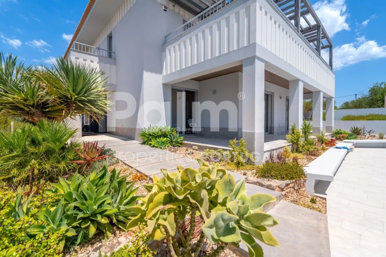 Moradia T3 para Venda em Armação de Pera Foto 79