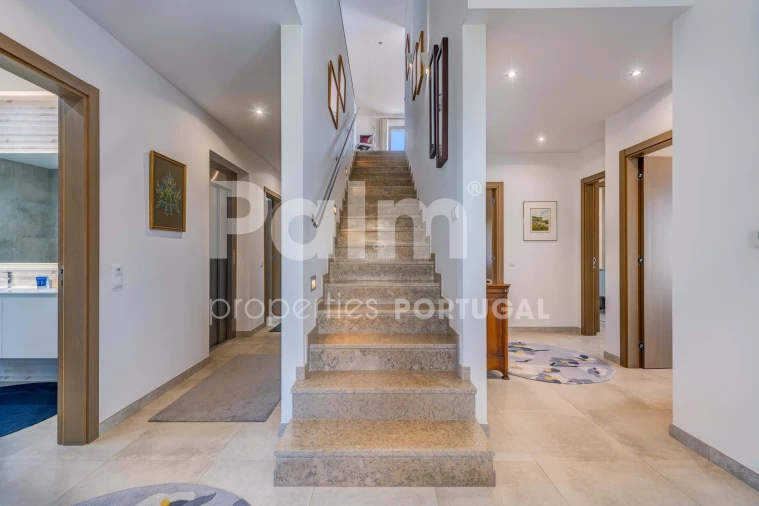 Moradia T3 para Venda em Armação de Pera Foto 6