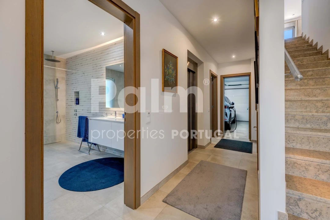 Moradia T3 para Venda em Armação de Pera Foto 7